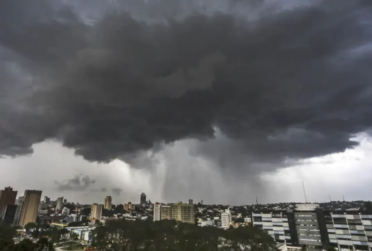 Alerta de tempestade no Paraná no dia 10 de setembro