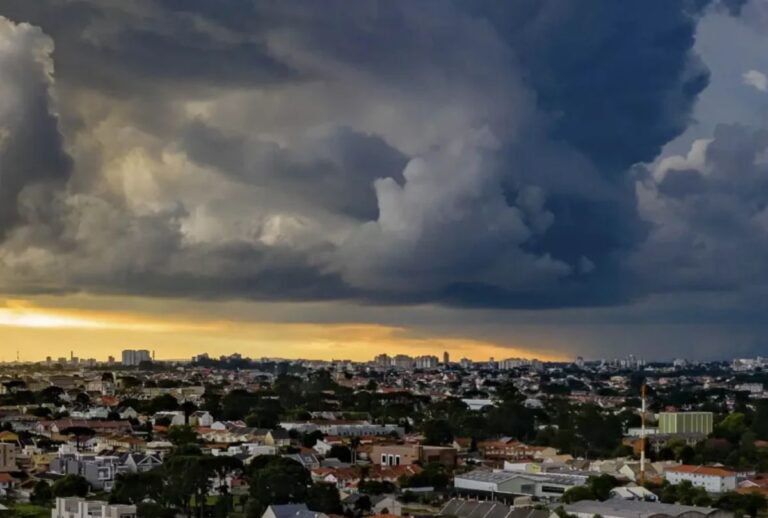 Chuva no Paraná