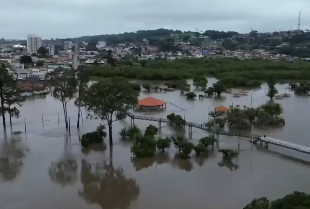 Castro declara situação de emergência
