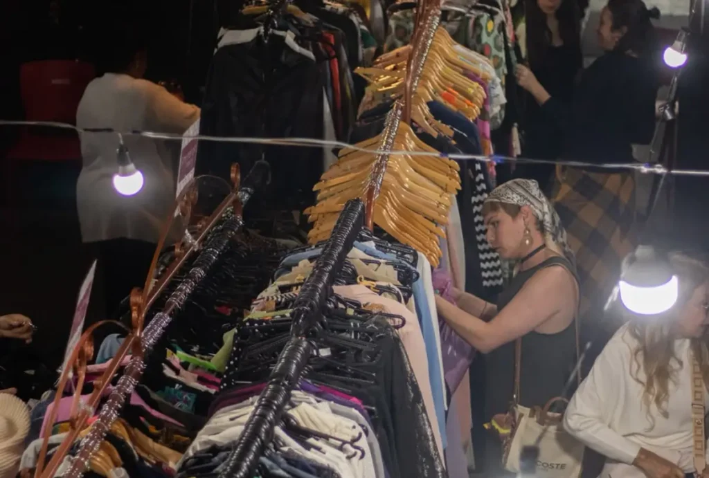Encontro de Brechós promete reunir mais de 5 mil peças de roupas em Curitiba
