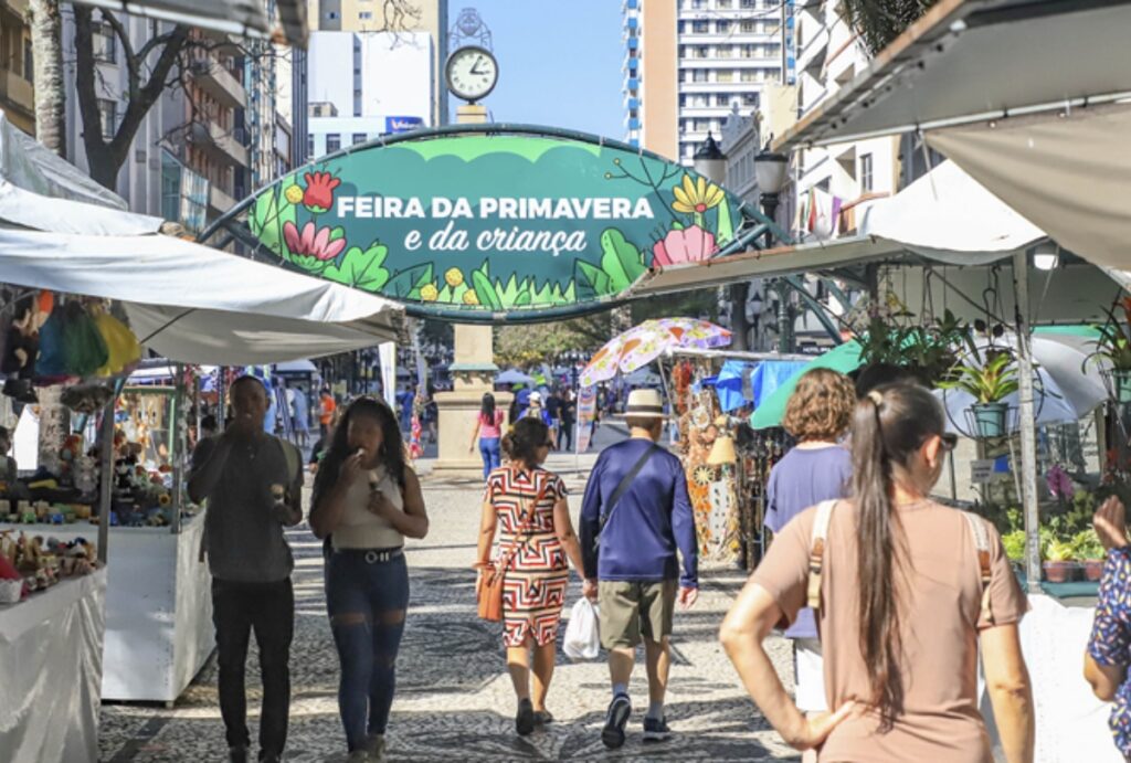 Feiras Especiais da Primavera e da Criança começam nesta sexta-feira (2) em Curitiba. Evento reúne gastronomia e artesanato.