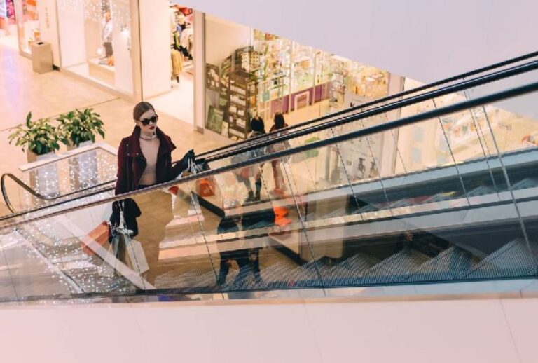 Horário dos shoppings de Curitiba no feriado