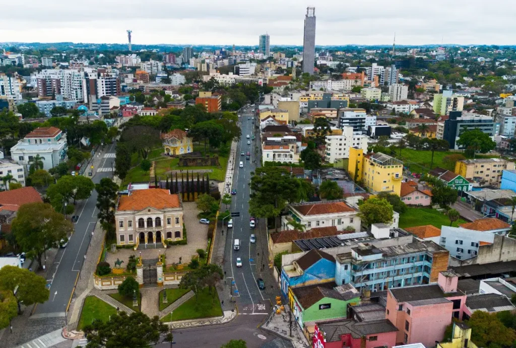 Rua no coração da cidade pode virar um novo polo cultural de Curitiba