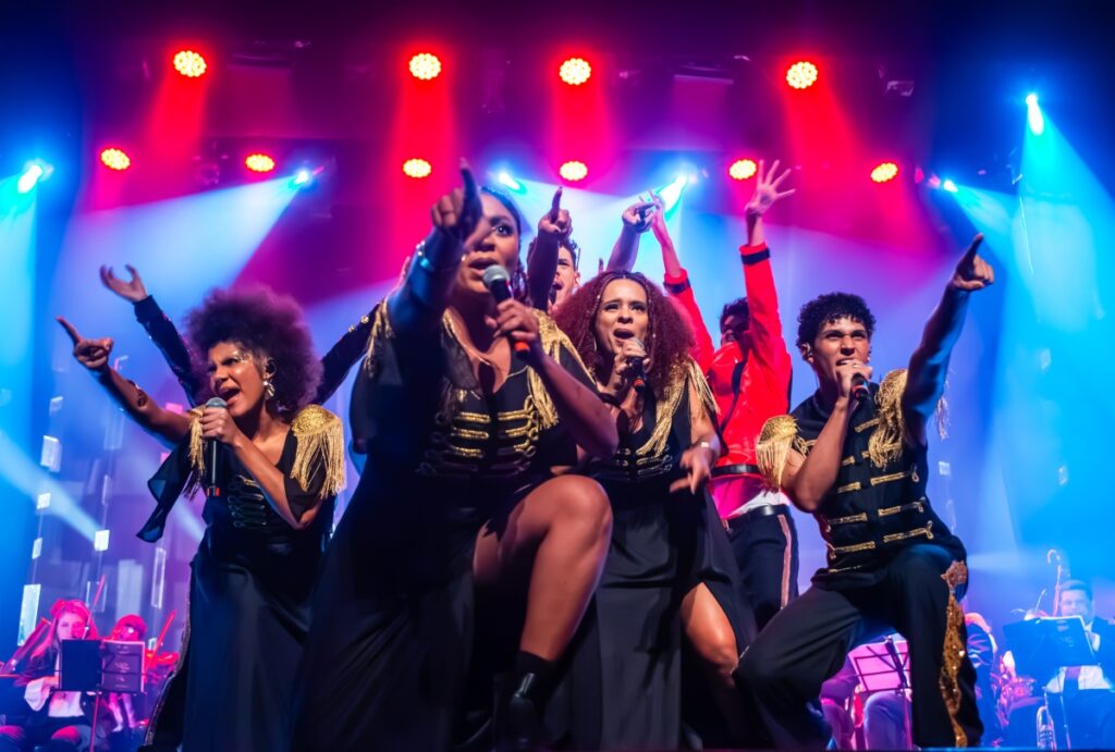 Curitiba recebe espetáculo gratuito em homenagem a Michael Jackson no dia 22 de setembro.