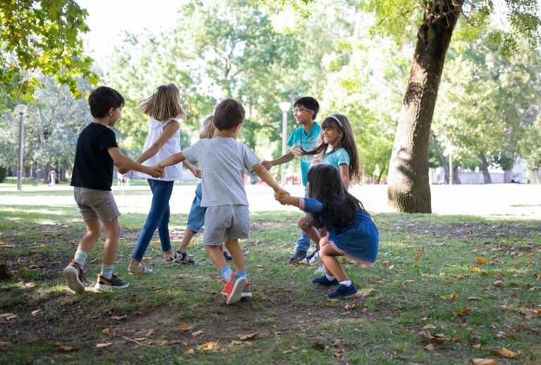 A programação do dia das crianças em Curitiba começa antes do feriado e se estende por todo o mês de outubro, com atividades para diferentes idades e perfis.