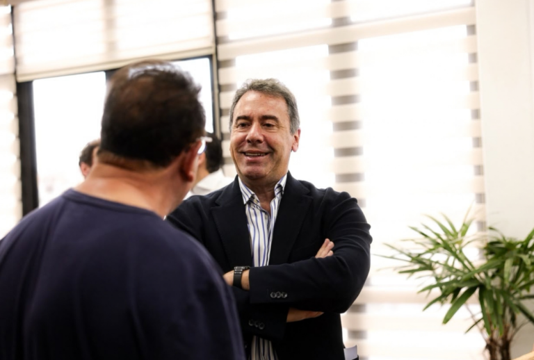 Artur Grynbaum, do Grupo Boticário, visita sede do Grupo Massa