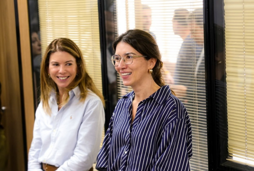 Daniela-Beyruti-e-Rebeca-Abravanel-visitam-sede-do-Grupo-Massa-2