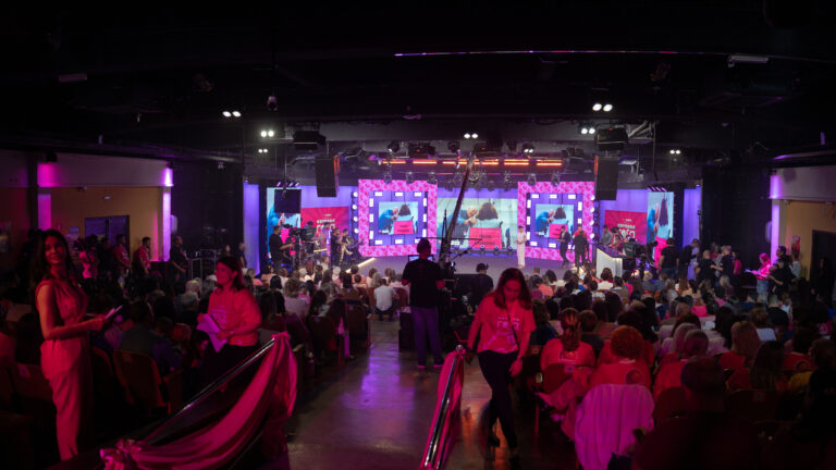 Rede Massa e TV Evangelizar juntas no Outubro Rosa 2026