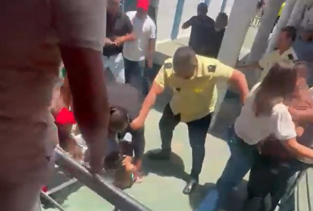 Dois eleitores se envolveram em uma briga com agressões físicas dentro de um colégio eleitoral em Sobral neste domingo (4). Entenda o caso.