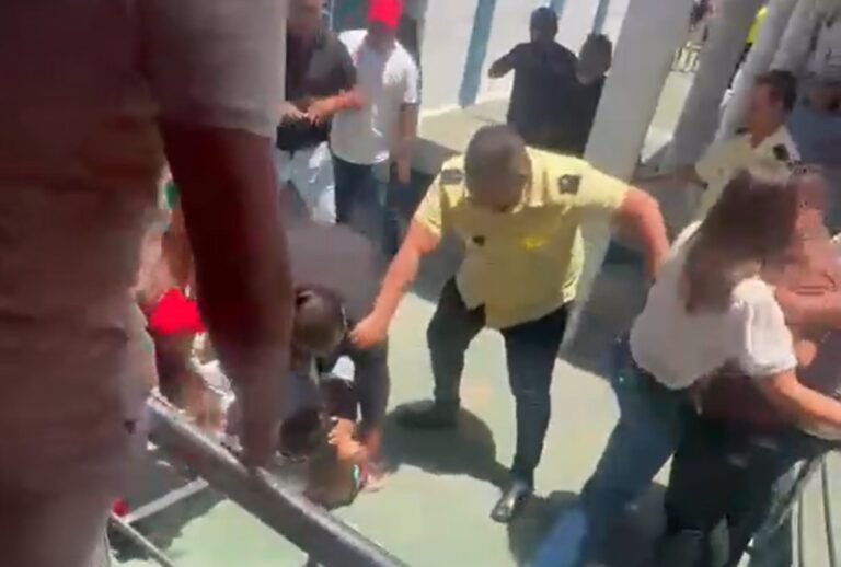Dois eleitores se envolveram em uma briga com agressões físicas dentro de um colégio eleitoral em Sobral neste domingo (4). Entenda o caso.