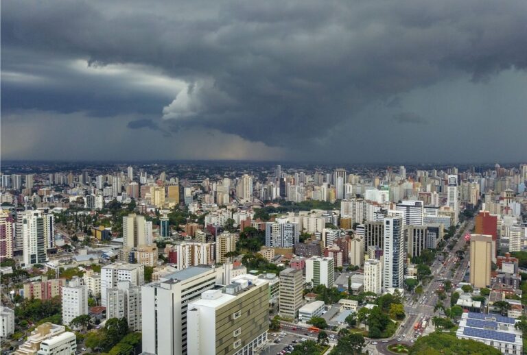 Chuva no Paraná