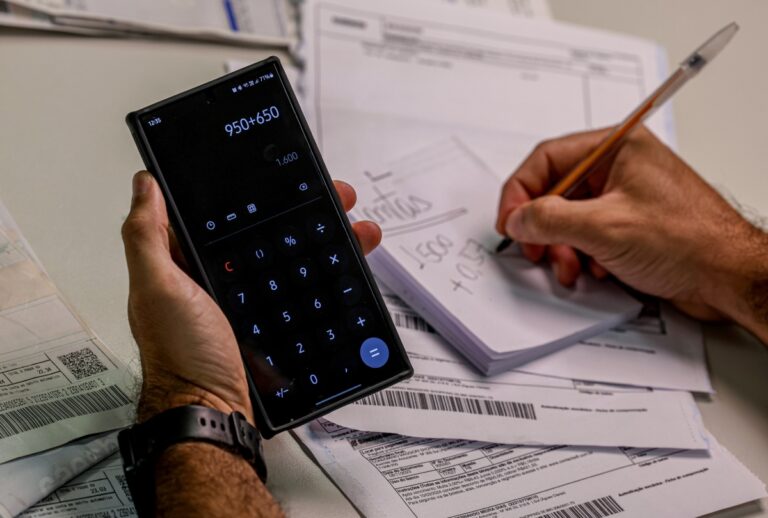 Começou a nova renegociação de dívidas para MEIs com até 50% de desconto. O prazo do Desenrola MEI foi prorrogado para 2027. Saiba como fazer.