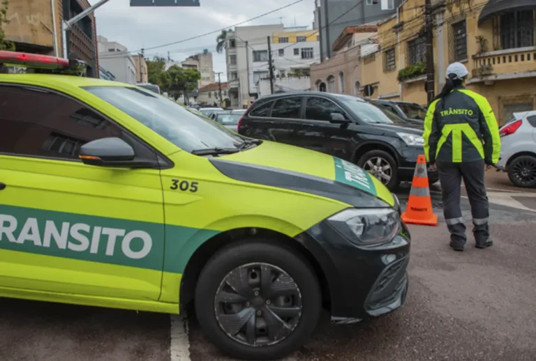 O trânsito de Curitiba terá mudanças nesta sexta-feira (16) e no domingo (18), em razão da programação com eventos esportivos, religiosos e de lazer